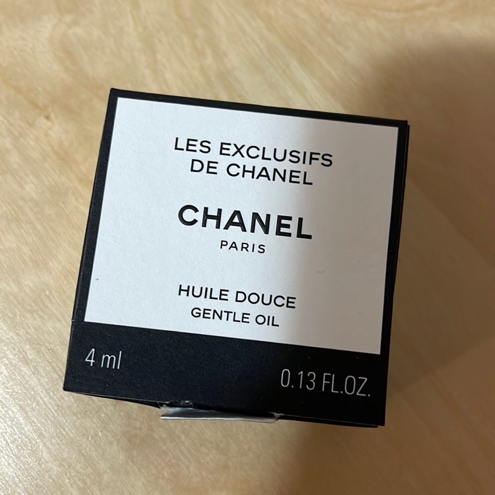 Gentle oil for hair and body